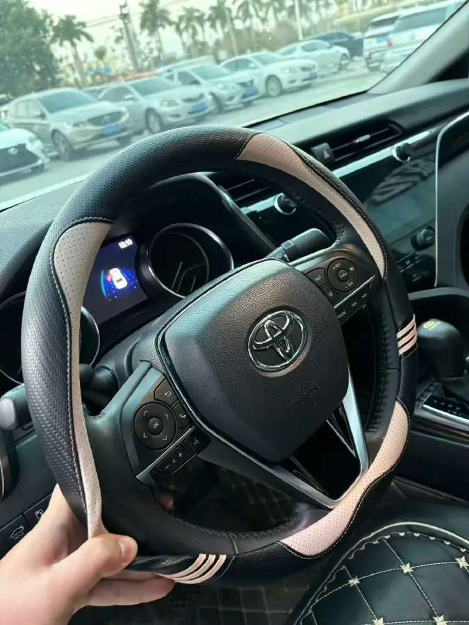 2019 Toyota Camry 2.5L 209HP L4 8AT,autocango,china used car exporter,china ev exporter,chinese used car exporter,chinese used ev exporter