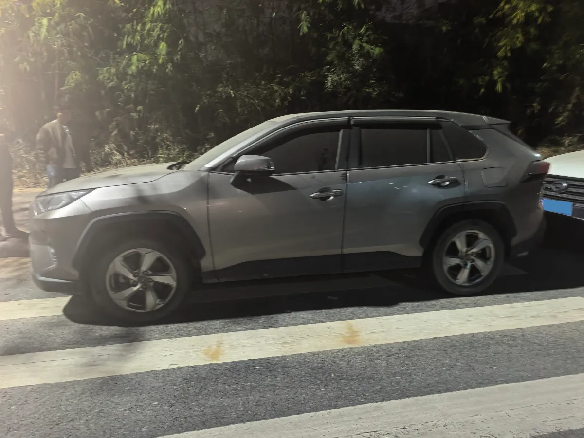 2020 Toyota RAV4 2.0L 171HP L4 CVT,autocango,china used car exporter,china ev exporter,chinese used car exporter,chinese used ev exporter