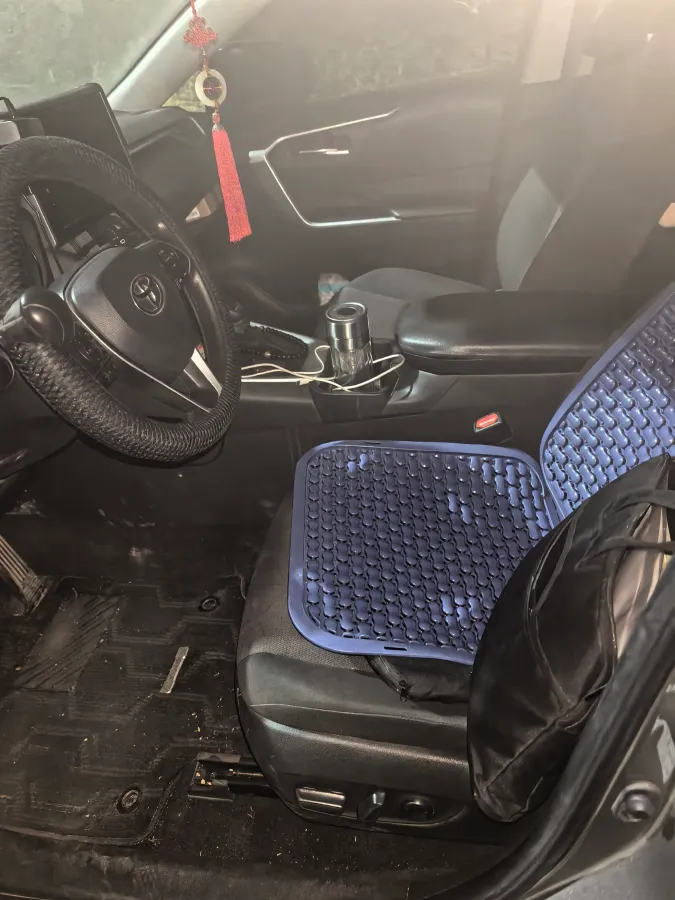 2020 Toyota RAV4 2.0L 171HP L4 CVT,autocango,china used car exporter,china ev exporter,chinese used car exporter,chinese used ev exporter