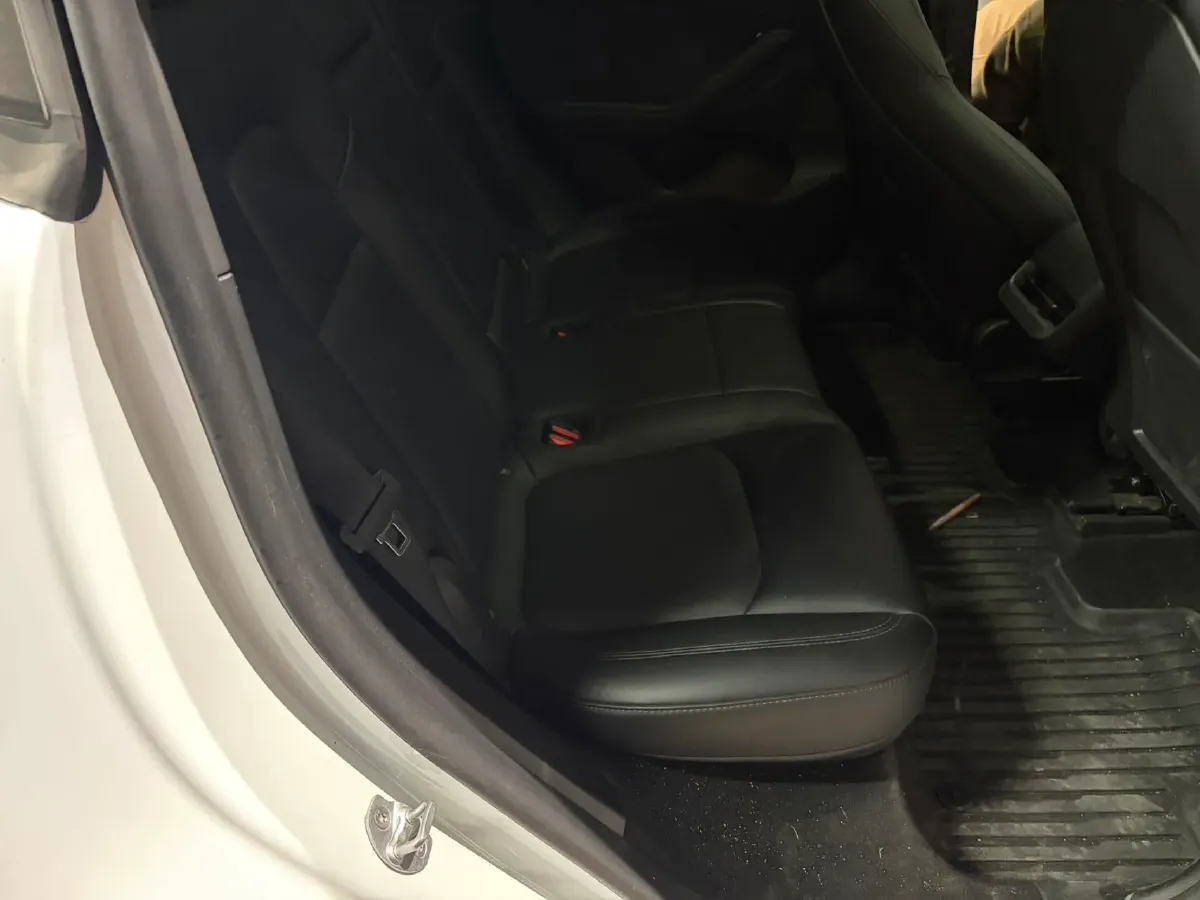 2022 BMW 3 Series 2.0T 184HP L4 8AT,autocango,china used car exporter,china ev exporter,chinese used car exporter,chinese used ev exporter