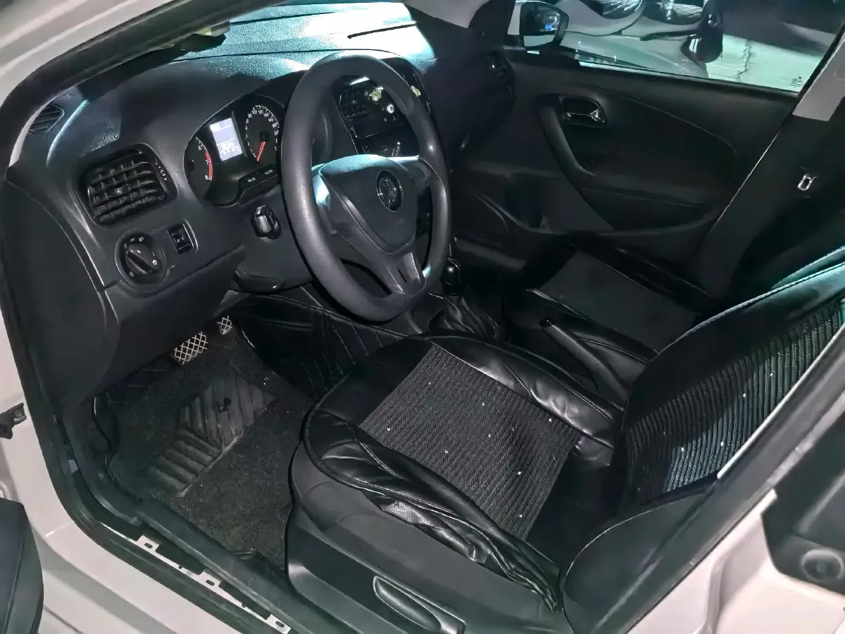 2016 Volkswagen Polo 1.4L 90HP L4 6AT,autocango,china used car exporter,china ev exporter,chinese used car exporter,chinese used ev exporter