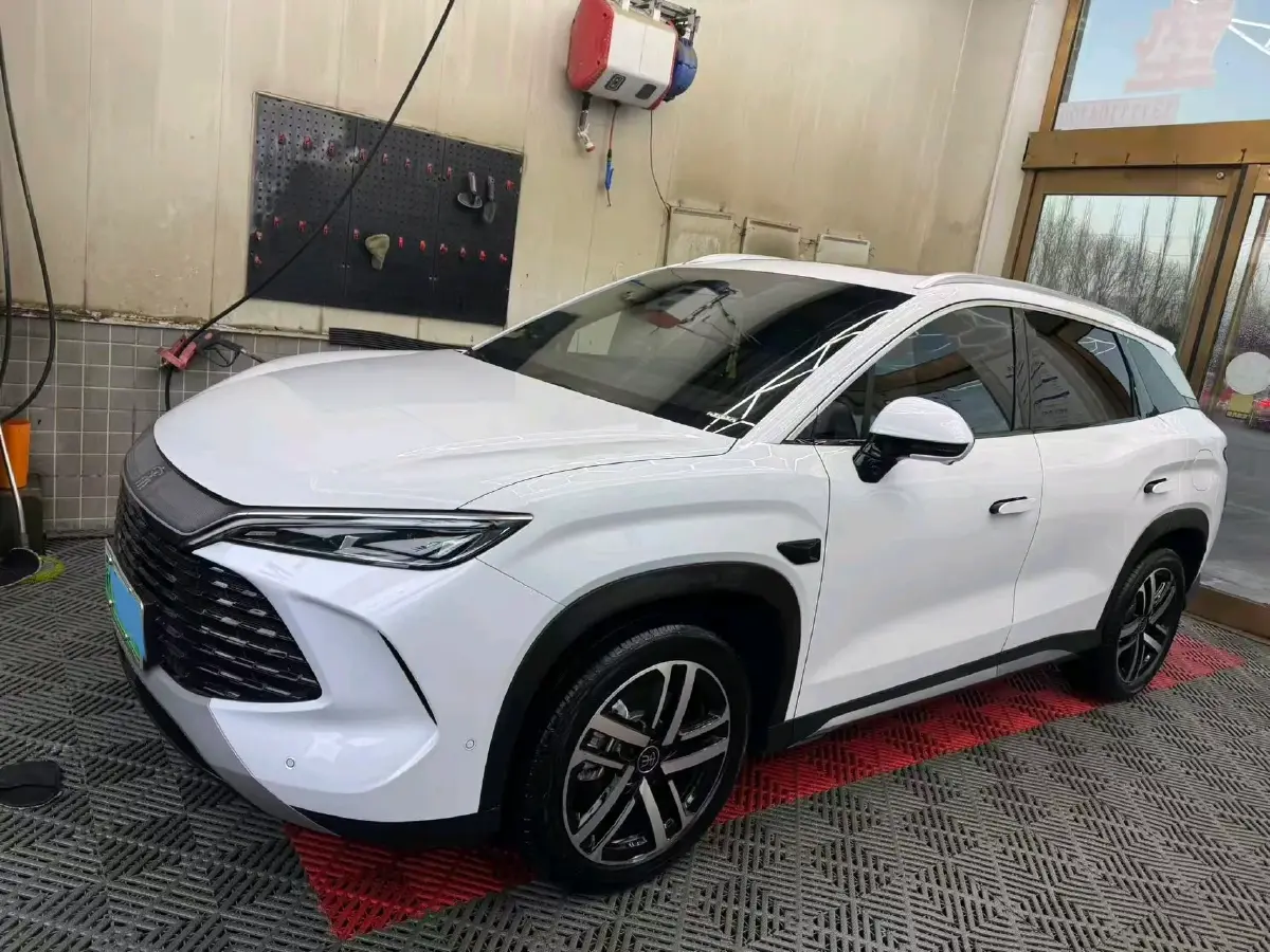 2025 BYD SongL DM-i 1.5L 101HP L4 E-CVT PHEV 18.3KWH