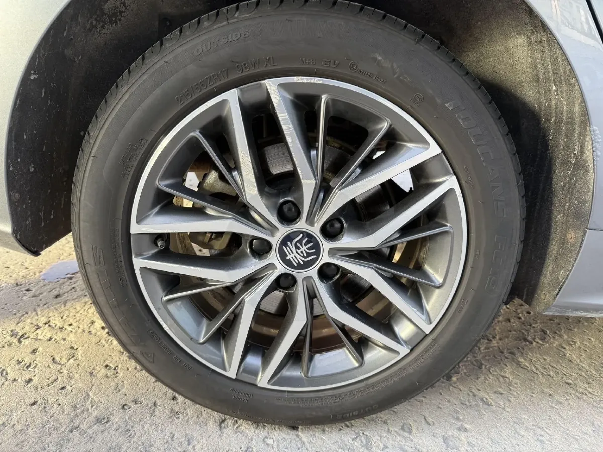 2021 Haval F7 1.5T 169HP L4 7DCT,autocango,china used car exporter,china ev exporter,chinese used car exporter,chinese used ev exporter