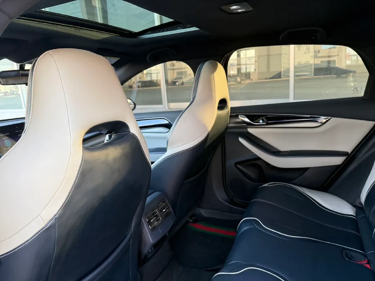 2021 Haval F7 1.5T 169HP L4 7DCT,autocango,china used car exporter,china ev exporter,chinese used car exporter,chinese used ev exporter