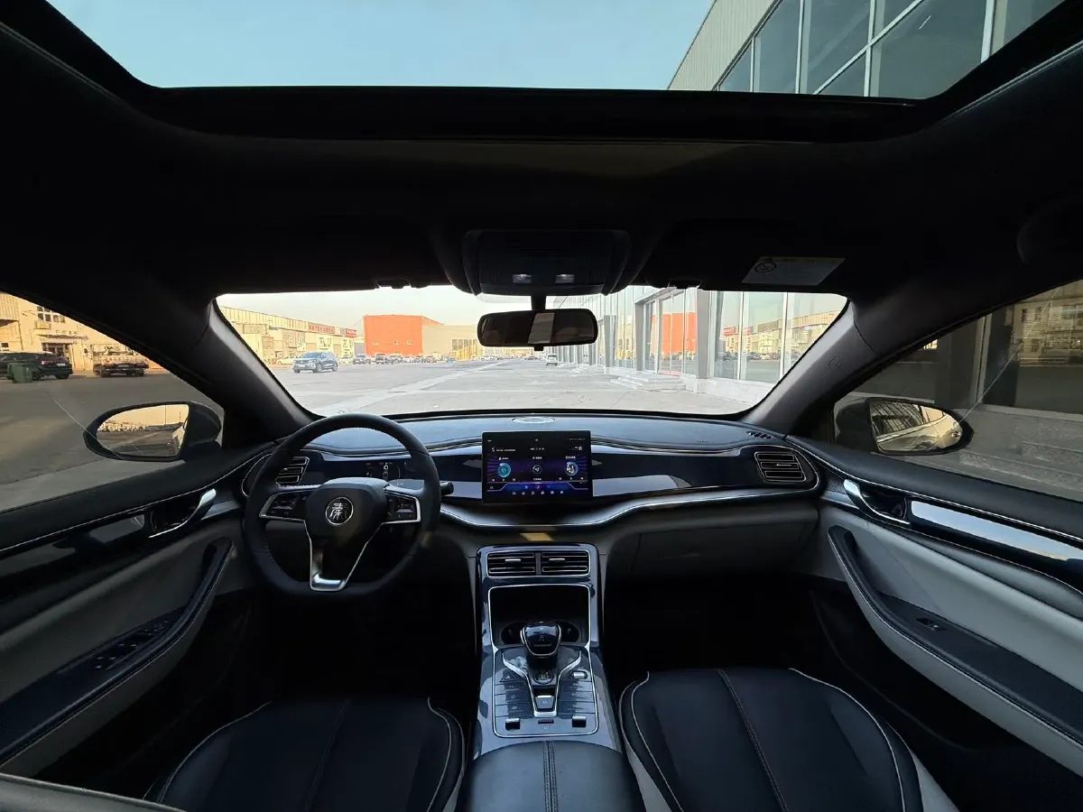 2021 Haval F7 1.5T 169HP L4 7DCT,autocango,china used car exporter,china ev exporter,chinese used car exporter,chinese used ev exporter