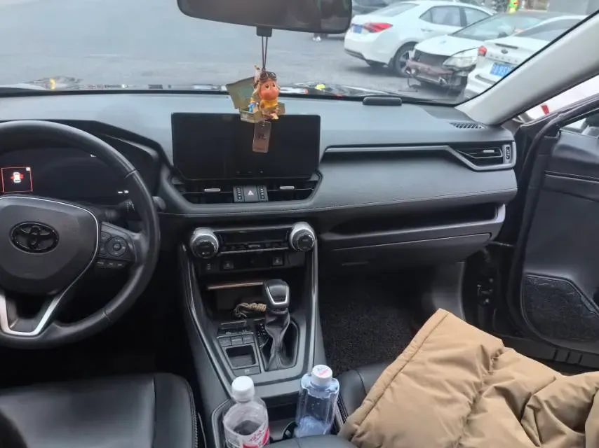 2023 Toyota RAV4 2.5L 178HP L4 E-CVT Hybrid,autocango,china used car exporter,china ev exporter,chinese used car exporter,chinese used ev exporter