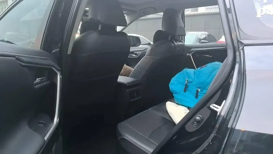 2023 Toyota RAV4 2.5L 178HP L4 E-CVT Hybrid,autocango,china used car exporter,china ev exporter,chinese used car exporter,chinese used ev exporter