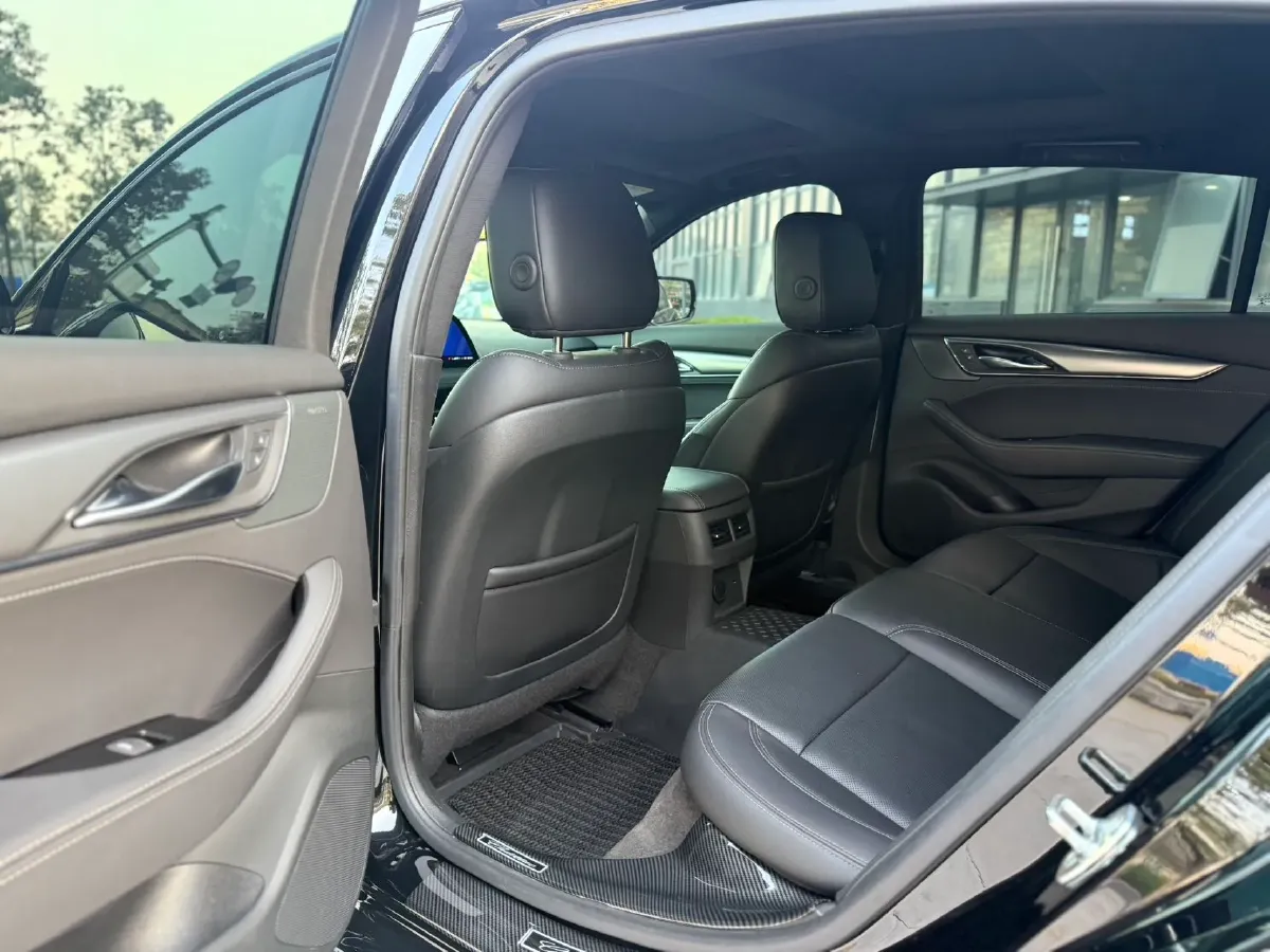 2024 Cadillac CT5 2.0T 237HP L4 10AT,autocango,china used car exporter,china ev exporter,chinese used car exporter,chinese used ev exporter