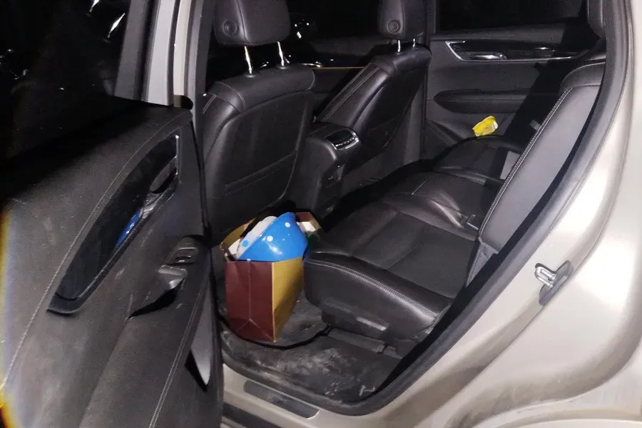 2021 Cadillac XT6 2.0T 237HP L4 9AT,autocango,china used car exporter,china ev exporter,chinese used car exporter,chinese used ev exporter