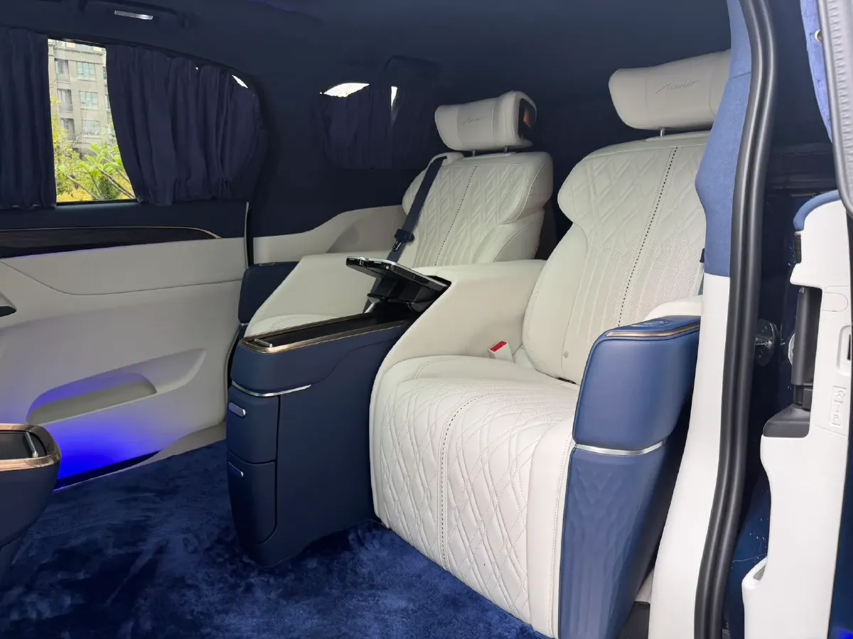 2020 Buick GL8 2.0T 237HP L4 9AT,autocango,china used car exporter,china ev exporter,chinese used car exporter,chinese used ev exporter