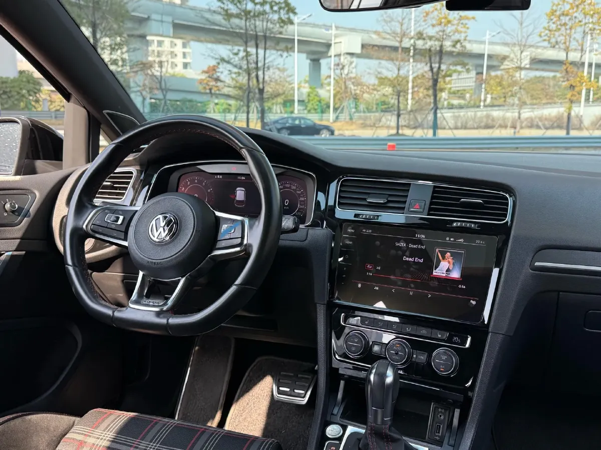 2019 Buick EnvisionPlus 2.0T 260HP L4 9AT,autocango,china used car exporter,china ev exporter,chinese used car exporter,chinese used ev exporter