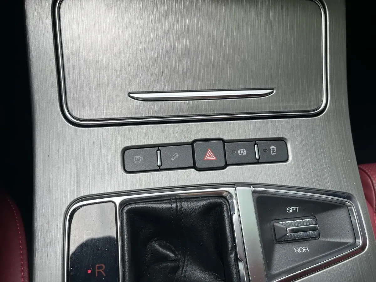 2021 Jetour X70 Plus 1.6T 197HP L4 7DCT,autocango,china used car exporter,china ev exporter,chinese used car exporter,chinese used ev exporter