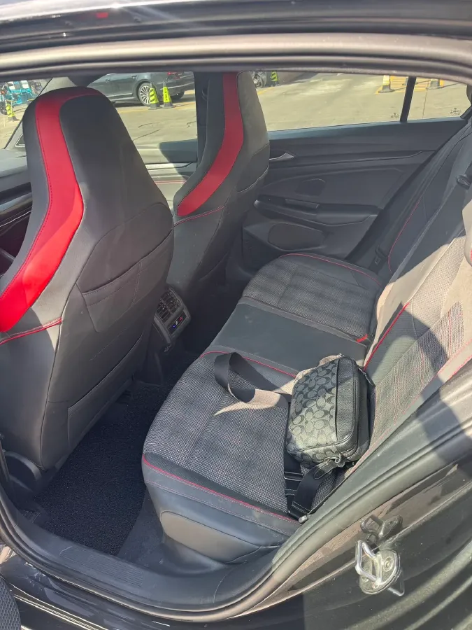 2021 Honda CR-V 1.5T 193HP L4 CVT,autocango,china used car exporter,china ev exporter,chinese used car exporter,chinese used ev exporter