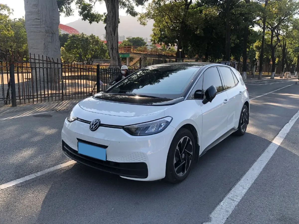 2025 Volkswagen ID.3 BEV 52.8KWH,autocango,china used car exporter,china ev exporter,chinese used car exporter,chinese used ev exporter