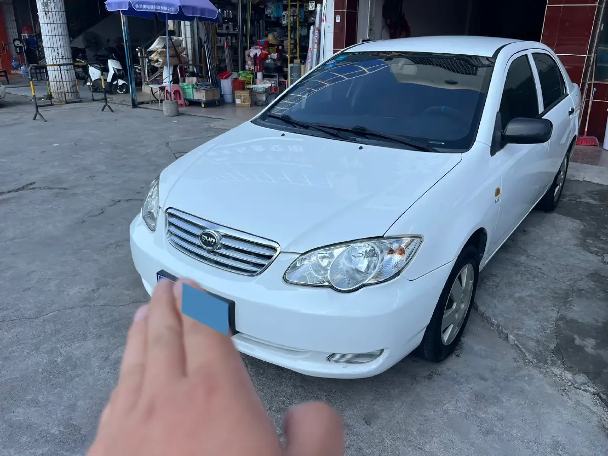 2014 HaiMa M3 1.5L 112HP L4 5MT