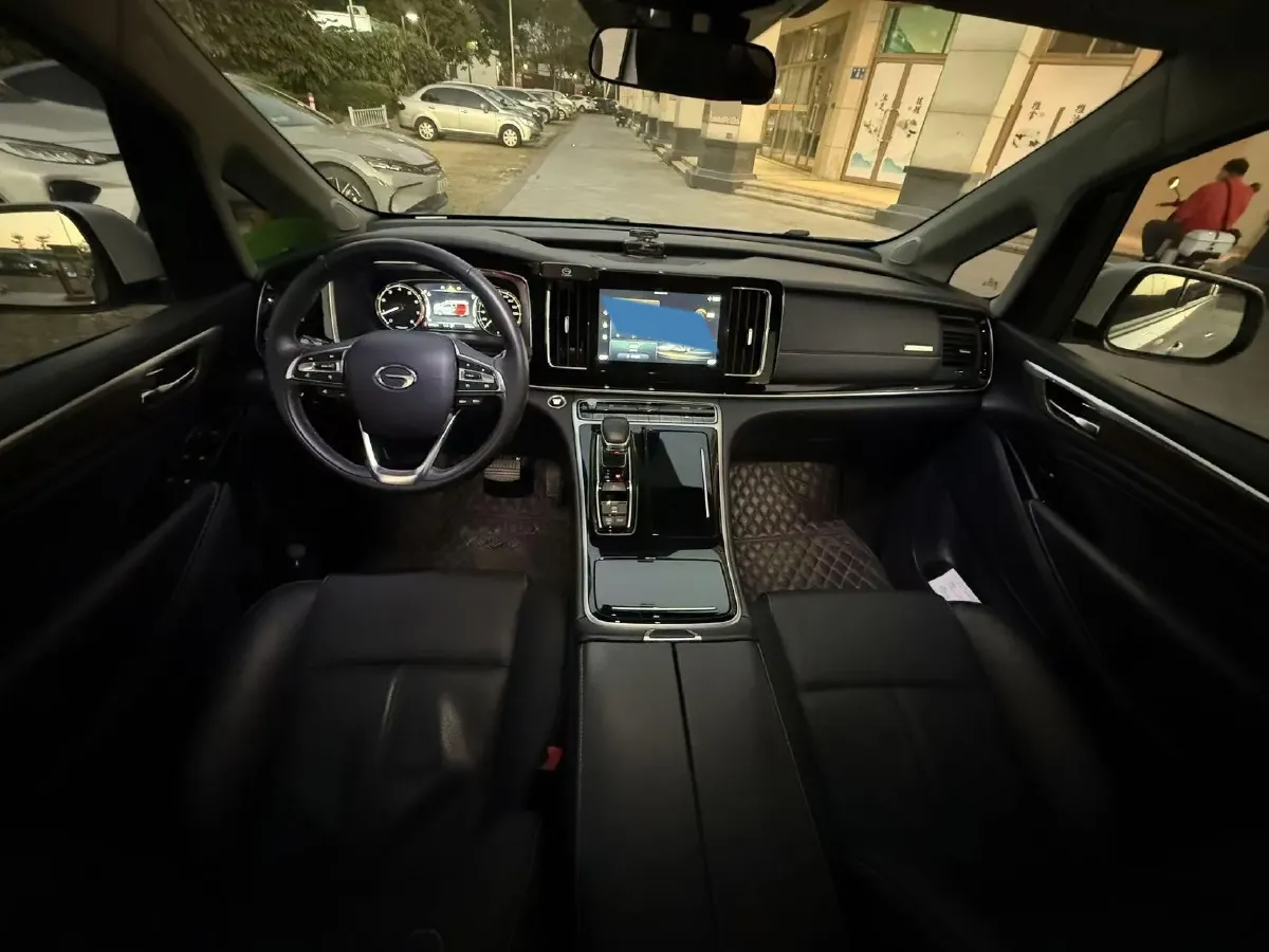 2021 GAC Trumpchi M8 2.0T 252HP L4 8AT,autocango,china used car exporter,china ev exporter,chinese used car exporter,chinese used ev exporter