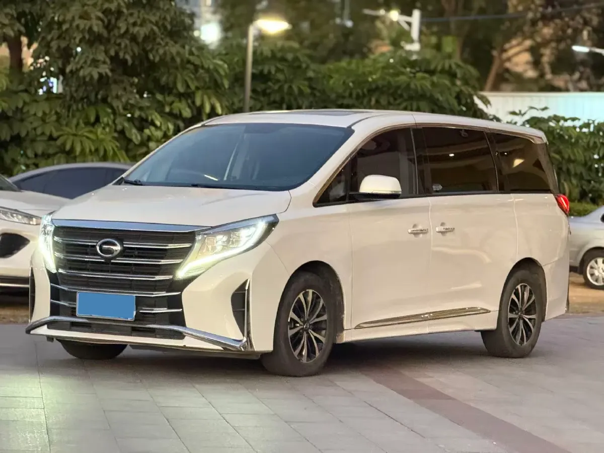 2021 GAC Trumpchi M8 2.0T 252HP L4 8AT,autocango,china used car exporter,china ev exporter,chinese used car exporter,chinese used ev exporter