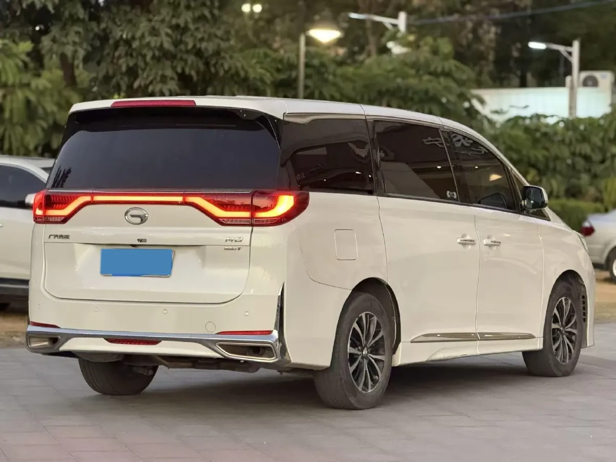 2021 GAC Trumpchi M8 2.0T 252HP L4 8AT,autocango,china used car exporter,china ev exporter,chinese used car exporter,chinese used ev exporter