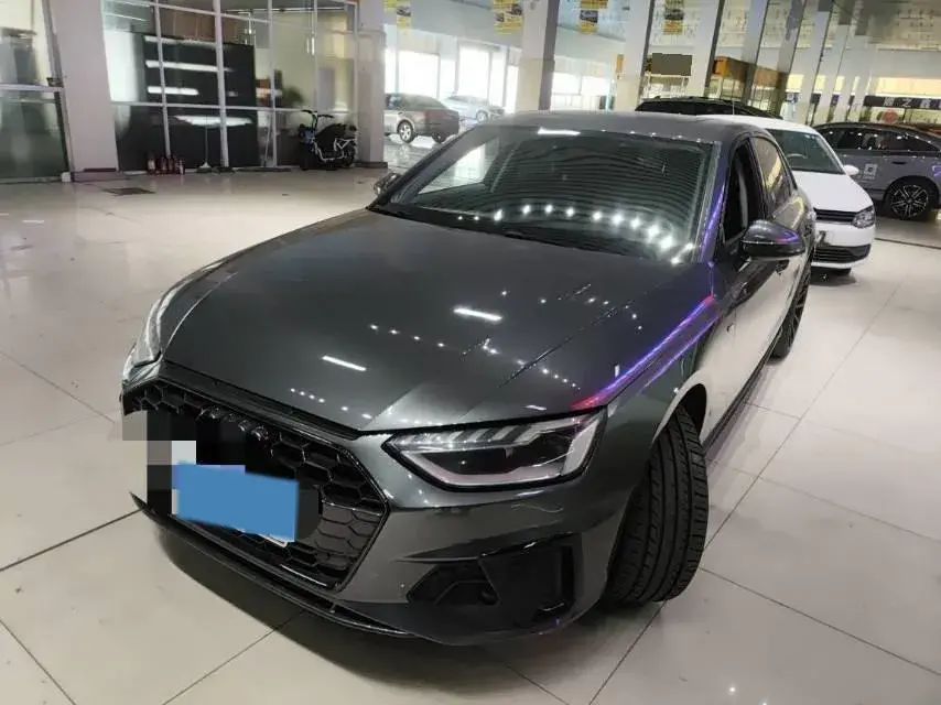 2020 Audi A4L 2.0T 190HP L4 7DCT