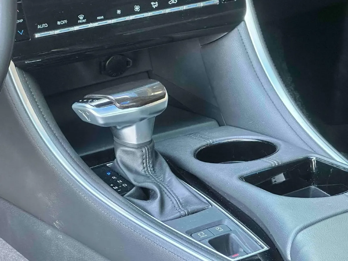 2022 Toyota Avalon 2.0L 178HP L4 CVT,autocango,china used car exporter,china ev exporter,chinese used car exporter,chinese used ev exporter