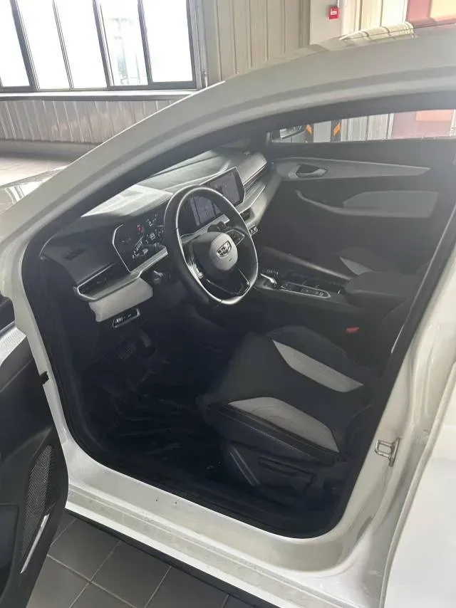 2023 Geely Emgrand 1.5L 127HP L4 CVT,autocango,china used car exporter,china ev exporter,chinese used car exporter,chinese used ev exporter