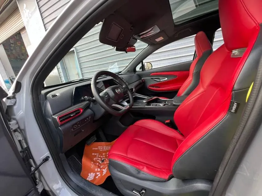 2020 ChangAn UNI-T 1.5T 180HP L4 7DCT,autocango,china used car exporter,china ev exporter,chinese used car exporter,chinese used ev exporter