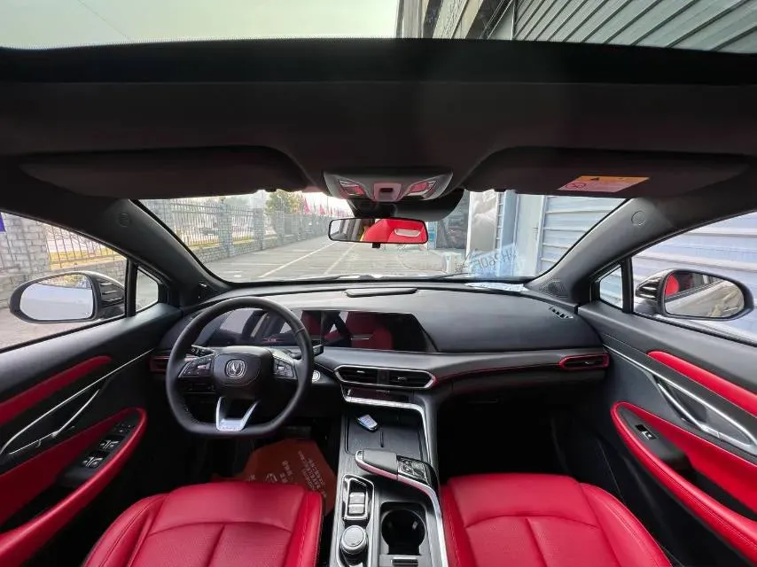 2020 ChangAn UNI-T 1.5T 180HP L4 7DCT,autocango,china used car exporter,china ev exporter,chinese used car exporter,chinese used ev exporter