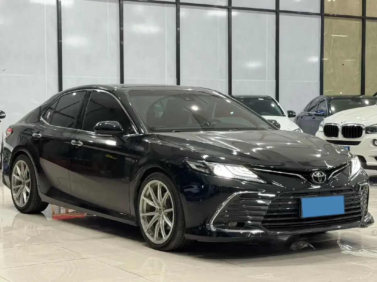 2021 Toyota Camry 2.5L 209HP L4 8AT,autocango,china used car exporter,china ev exporter,chinese used car exporter,chinese used ev exporter