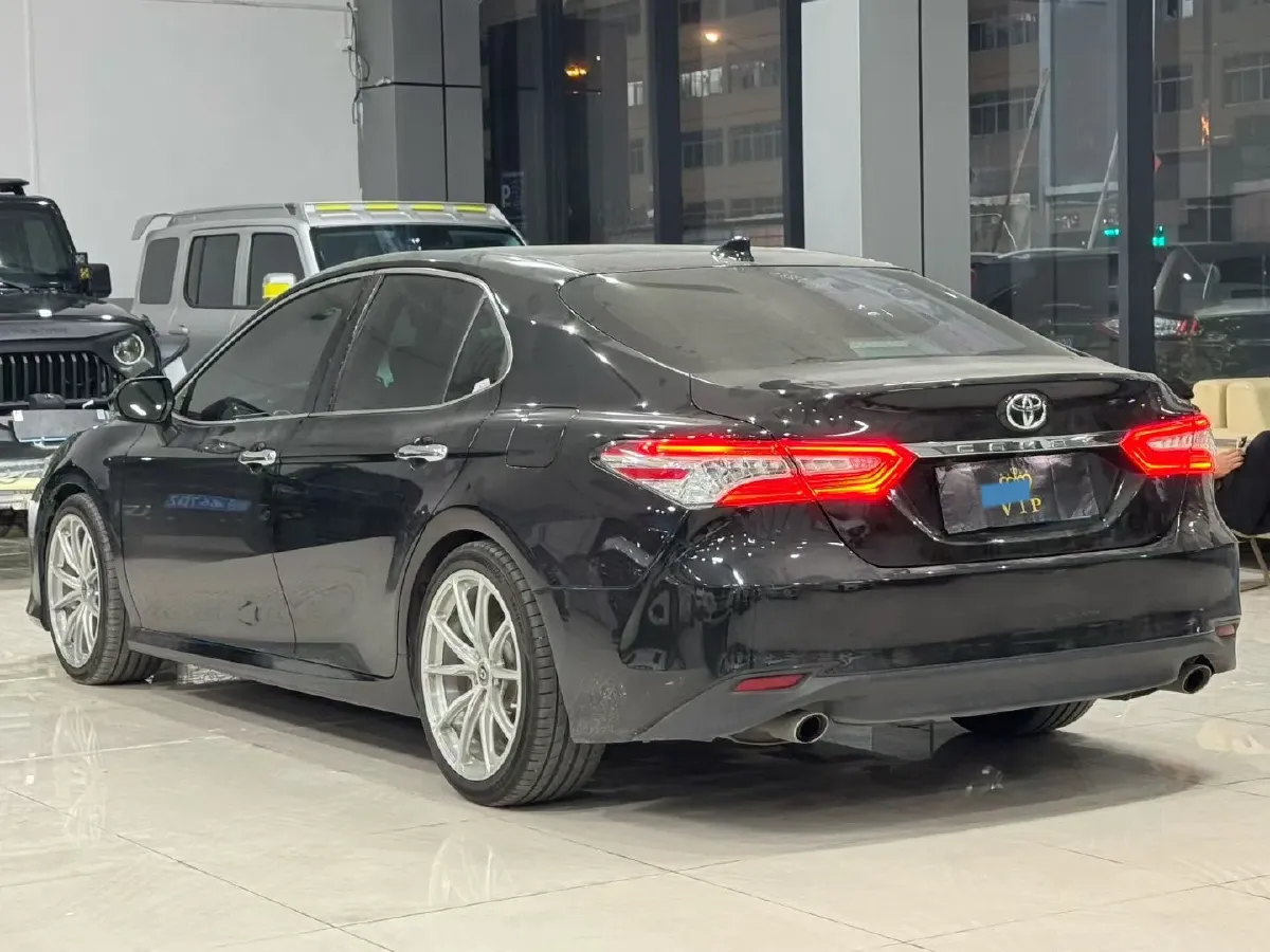 2021 Toyota Camry 2.5L 209HP L4 8AT,autocango,china used car exporter,china ev exporter,chinese used car exporter,chinese used ev exporter