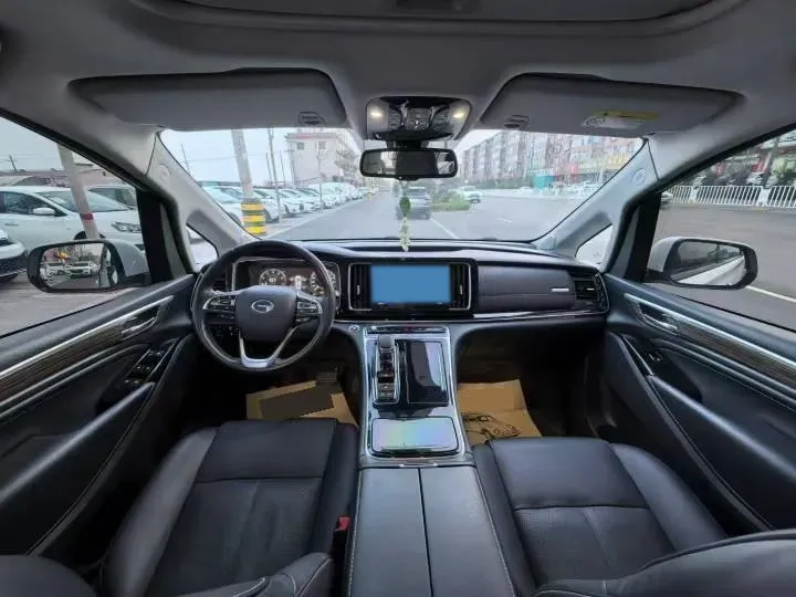 2021 GAC Trumpchi M8 2.0T 252HP L4 8AT,autocango,china used car exporter,china ev exporter,chinese used car exporter,chinese used ev exporter