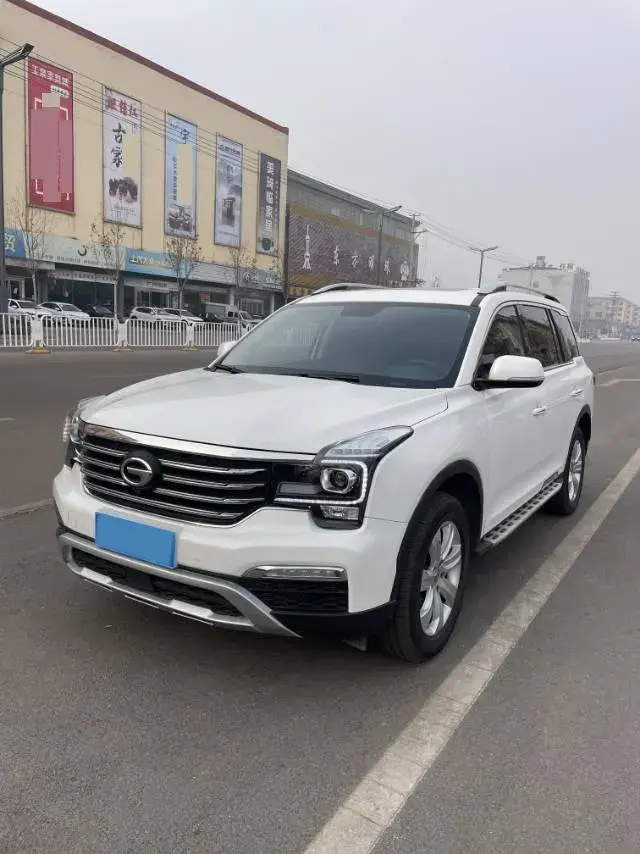 2017 GAC Trumpchi GS8 2.0T 201HP L4 6AT