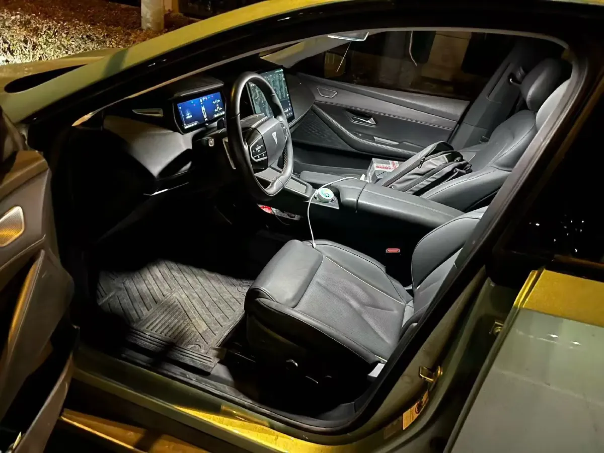 2022 DongFeng Forthing LingZhi EV BEV 68.4KWH,autocango,china used car exporter,china ev exporter,chinese used car exporter,chinese used ev exporter