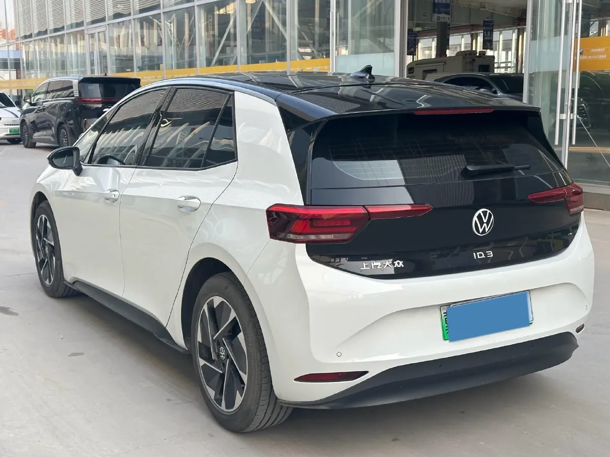 2025 Volkswagen ID.3 BEV 52.8KWH,autocango,china used car exporter,china ev exporter,chinese used car exporter,chinese used ev exporter