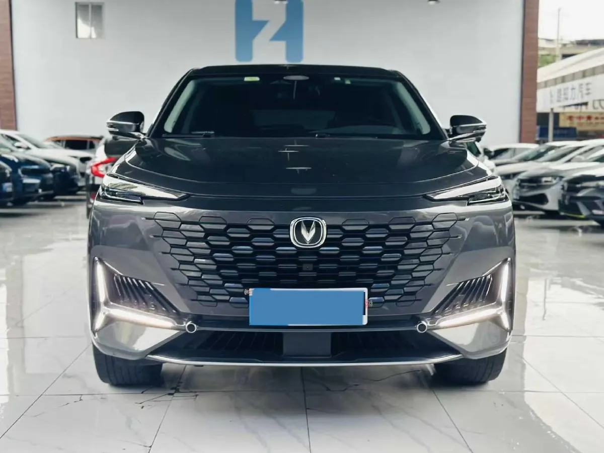 2021 ChangAn UNI-K 2.0T 233HP L4 8AT,autocango,china used car exporter,china ev exporter,chinese used car exporter,chinese used ev exporter