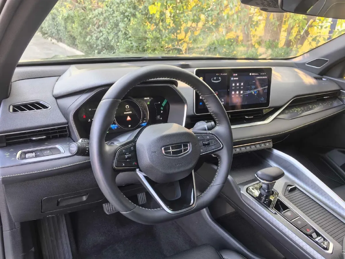 2023 Geely Preface 1.5T 181HP L4 7DCT,autocango,china used car exporter,china ev exporter,chinese used car exporter,chinese used ev exporter