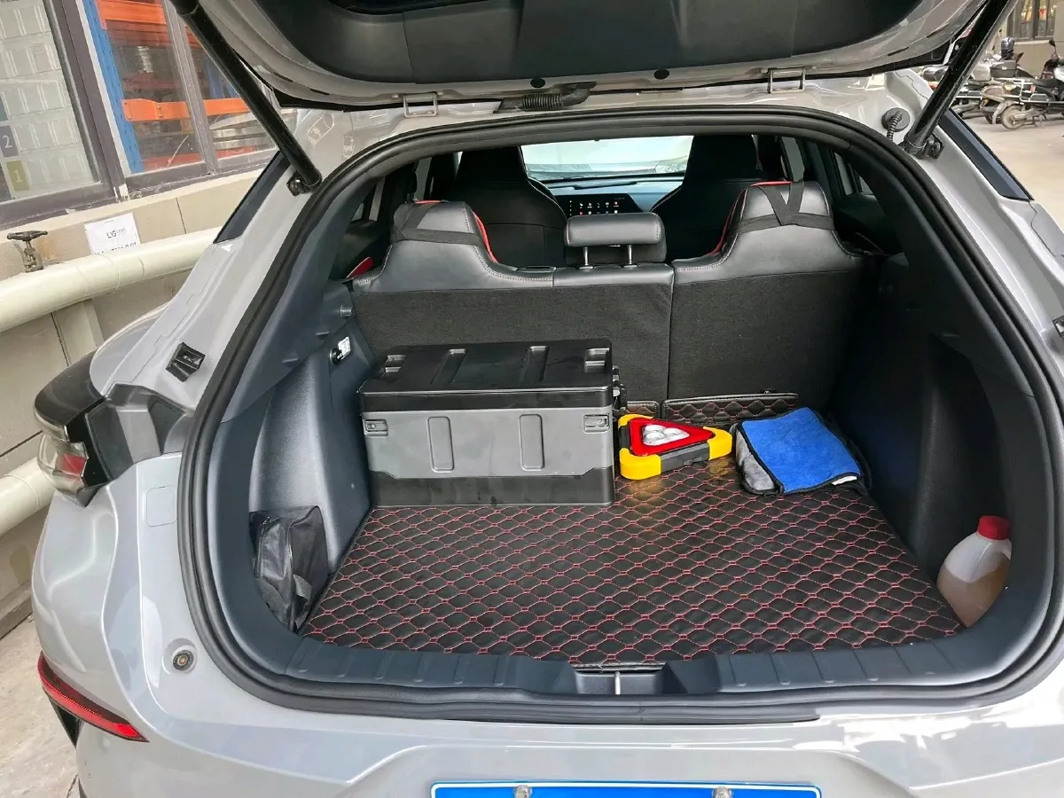 2020 ChangAn UNI-T 1.5T 180HP L4 7DCT,autocango,china used car exporter,china ev exporter,chinese used car exporter,chinese used ev exporter