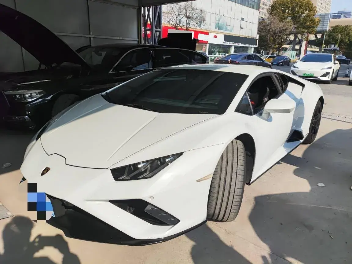2020 Lamborghini Huracán 5.2L 611HP V10 7DCT