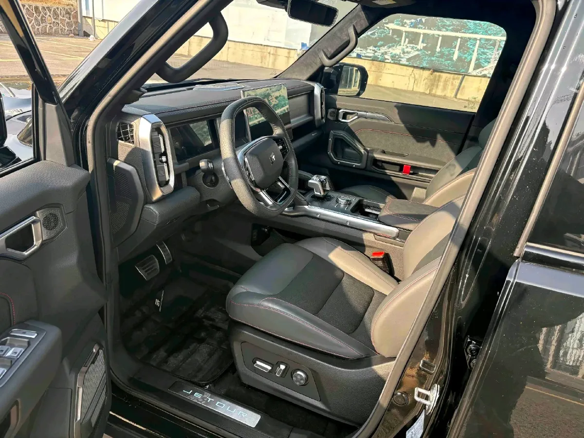 2023 Jetour Traveller 2.0T 254HP L4 8AT,autocango,china used car exporter,china ev exporter,chinese used car exporter,chinese used ev exporter