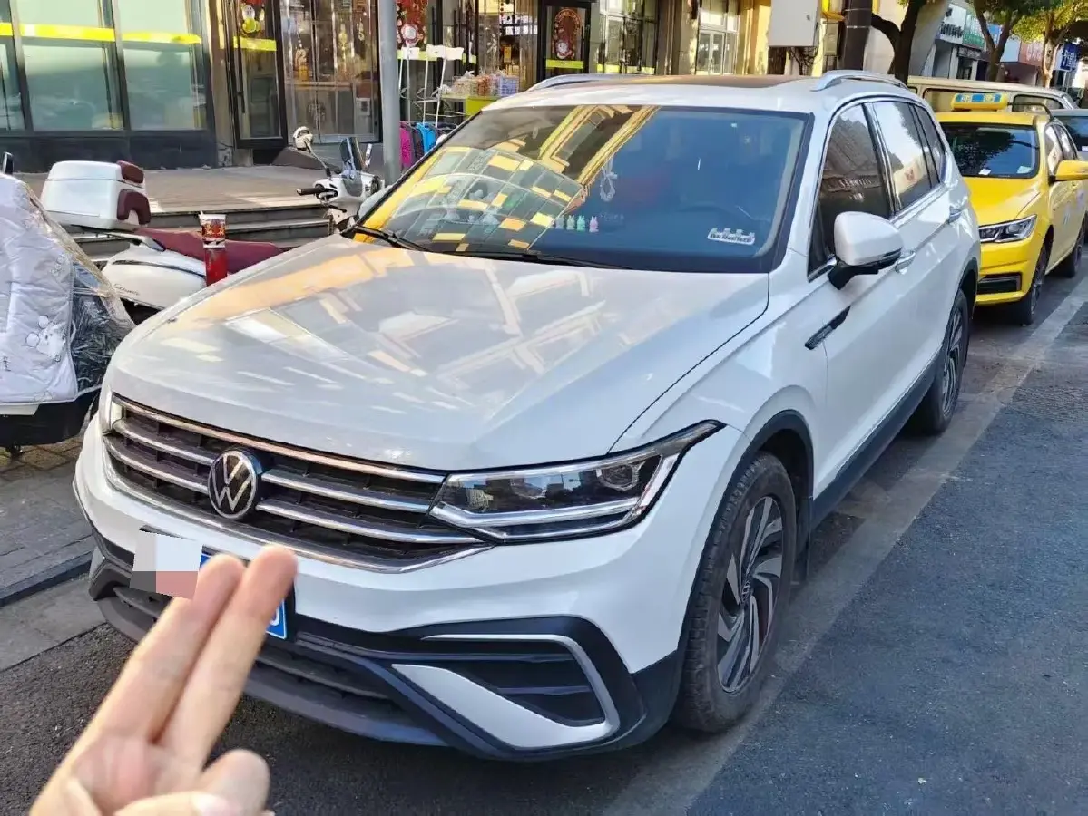 2023 Volkswagen Tiguan L 1.5T 160HP L4 7DCT