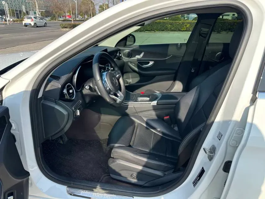 2021 Mercedes-Benz C Class 1.5T 156HP L4 9AT,autocango,china used car exporter,china ev exporter,chinese used car exporter,chinese used ev exporter