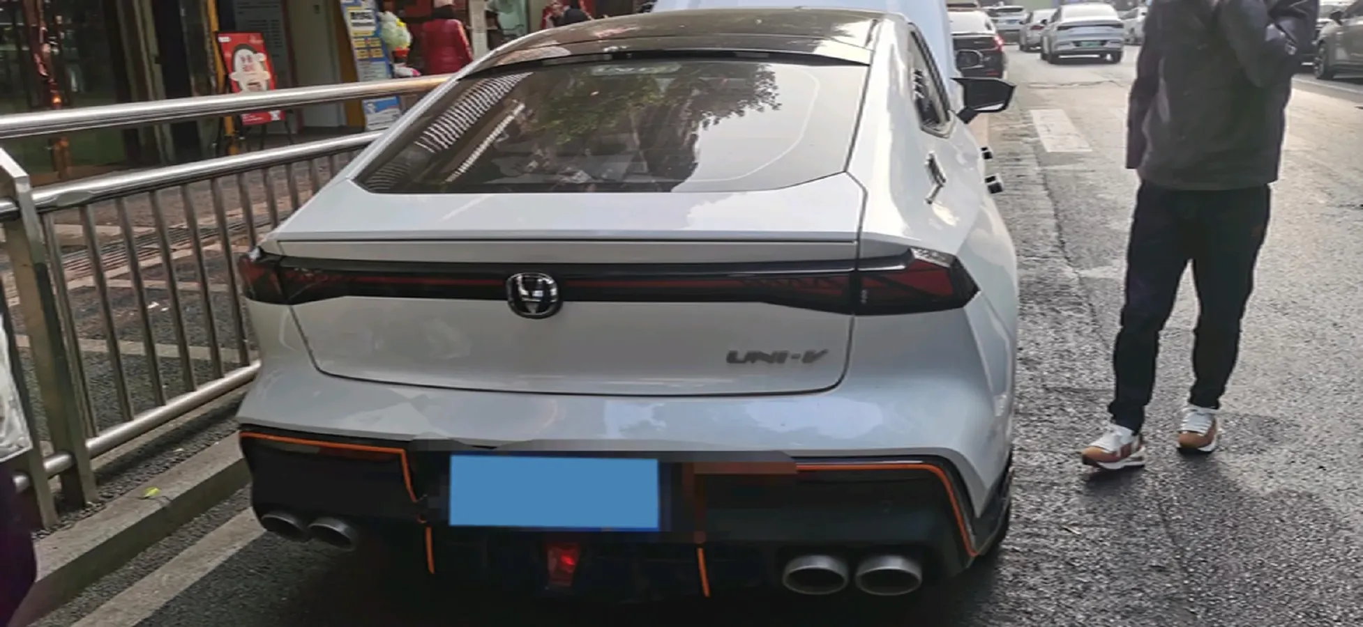 2023 ChangAn UNI-V 1.5T 188HP L4 7DCT,autocango,china used car exporter,china ev exporter,chinese used car exporter,chinese used ev exporter