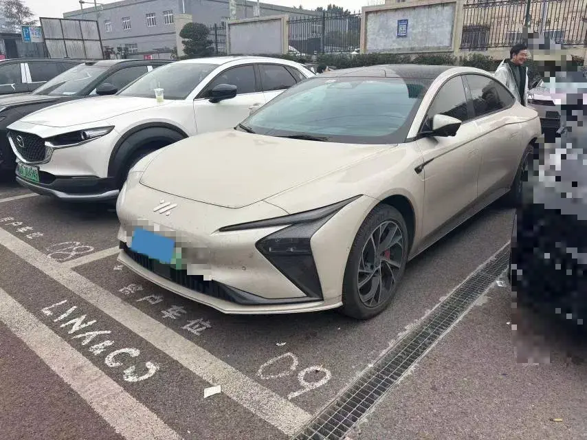 2022 IM L7 BEV 90KWH