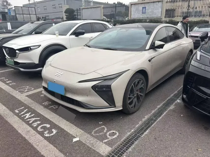 2022 IM L7 BEV 90KWH,autocango,china used car exporter,china ev exporter,chinese used car exporter,chinese used ev exporter