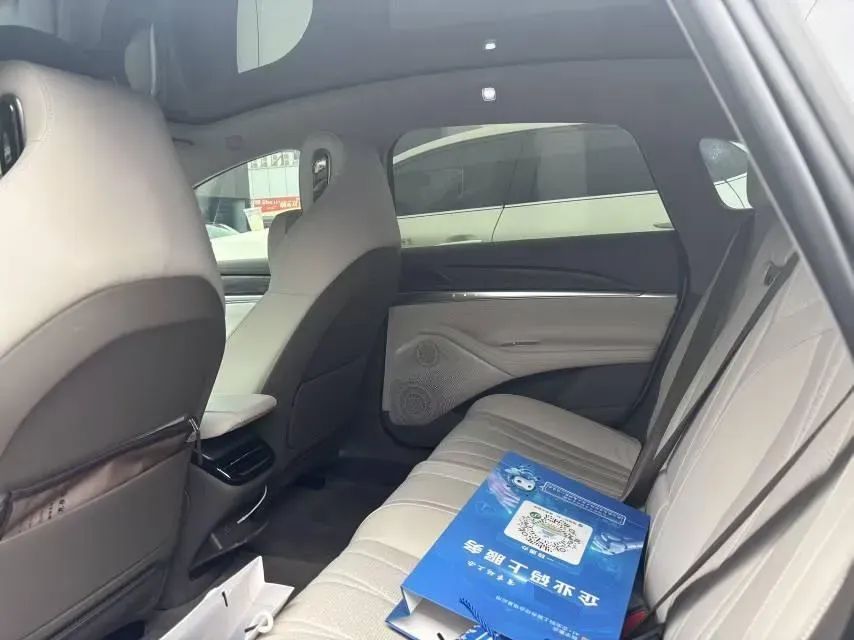 2022 IM L7 BEV 90KWH,autocango,china used car exporter,china ev exporter,chinese used car exporter,chinese used ev exporter