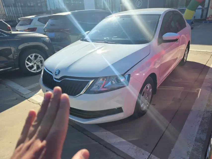 2019 Skoda Rapid 1.5L 110HP L4 5MT