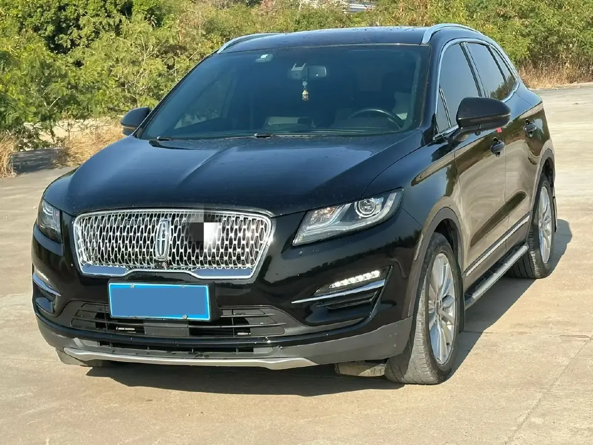 2019 Lincoln MKC 2.0T 203HP L4 6AT