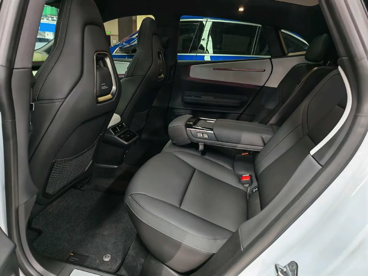 2024 Polestar 4 BEV 86KWH,autocango,china used car exporter,china ev exporter,chinese used car exporter,chinese used ev exporter