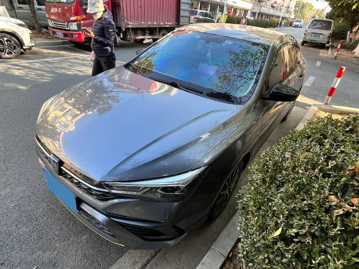 2021 Roewe i5 1.5L 120HP L4 5MT