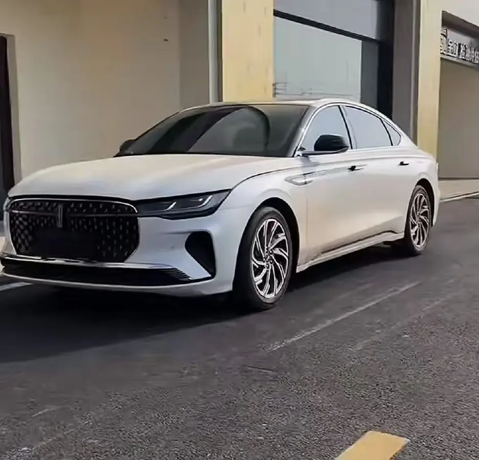 2024 Lincoln Z 2.0T 261HP L4 8AT