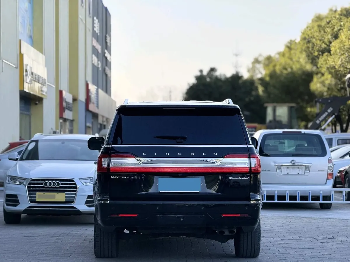 2018 Mercedes-Benz GLS Class 3.0T 333HP V6 9AT,autocango,china used car exporter,china ev exporter,chinese used car exporter,chinese used ev exporter